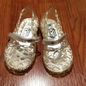 TRENDING 2026 - NEW baby girl clear jelly velcro shoes size 4W